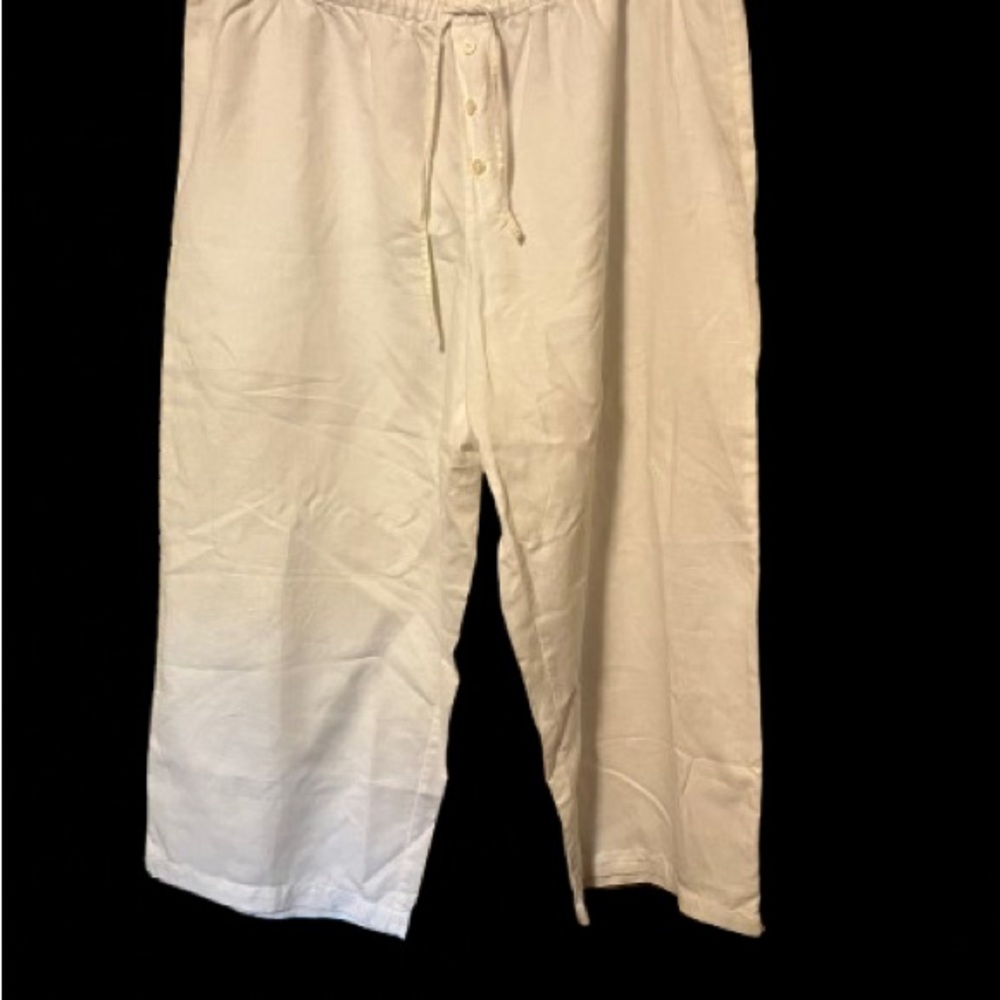 GAP white Ankle Cropped Pants